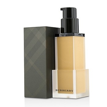 Burberry CASHMERE LONG LASTING FLAWLESS SOFT MATTE 